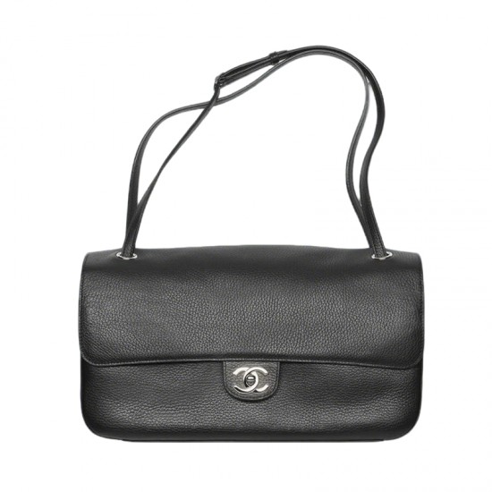 Chanel Maxi Flapbag Grained Calfskin