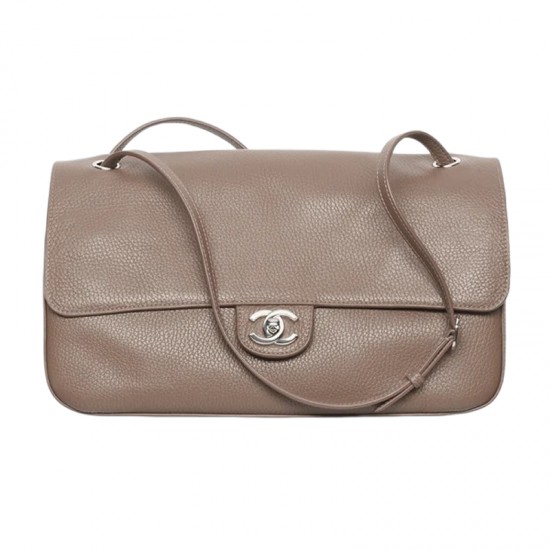 Chanel Maxi Flapbag Light Brown