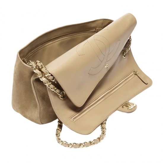 Chanel Maxi Flapbag