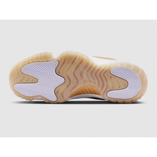 Air Jordan 11 Low 'Mother's Day' Wmns 2026 AH7860-102