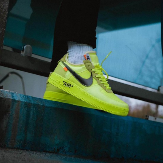 Off-White X Nike Air Force 1 Volt AO4606-700