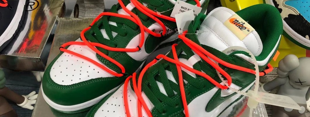 OFF-WHITE X Nike Dunk Low 'Pine Green' CT0856-100 Kickbulk Sneaker Camera photos