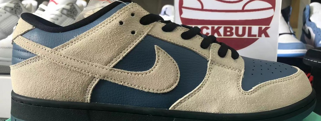 NIKE DUNK LOW PRO SB 'THUNDERSTORM' 2019 BQ6817-200 Kickbulk Sneaker Shoes camera photos reviews