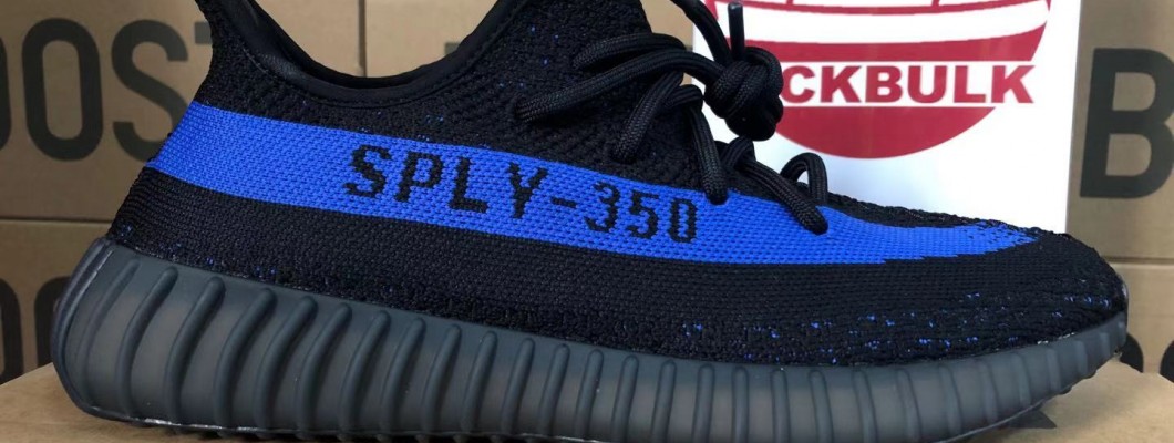 The latest batch Adidas Yeezy Boost 350 V2 'Dazzling Blue' GY7164 Kickbulk Sneaker Camera photos