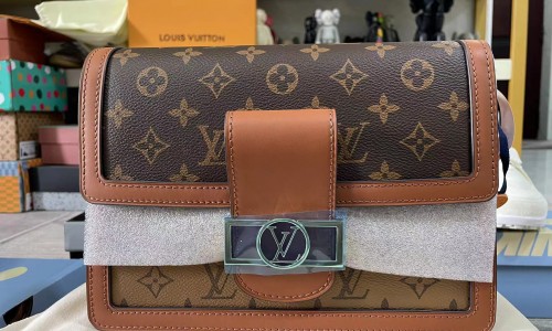 LV Louis Vuitton Kickbulk brand luxury bags retail wholesale free shipping