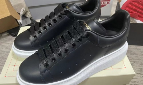 Black Mcqueen sneaker Kickbulk shoes retail wholesale free shipping