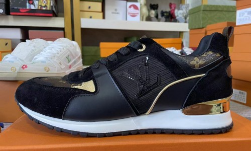 LV trainer sneakers white kickbulk shoes retail reviews