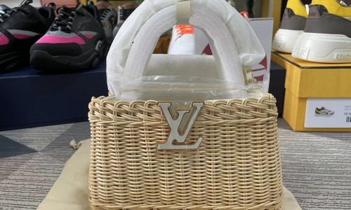 Several LV handbags kickbulk luxury retail wholesale reviews