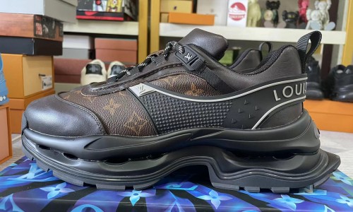 Several LV shoes Kickbulk sneaker retail wholesale reviews