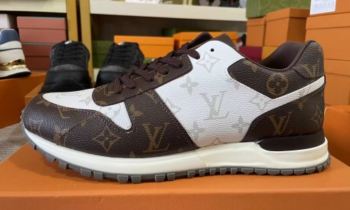 LV trainer black white shoes kickbulk sneaker retail wholesale