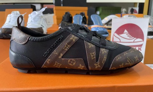 LV Trainer sneaker kickbulk shoes retail wholesale free shipping reviews