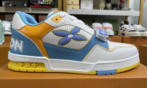 LV shoes Kickbulk luxury sneaker retail wholesale reviews
