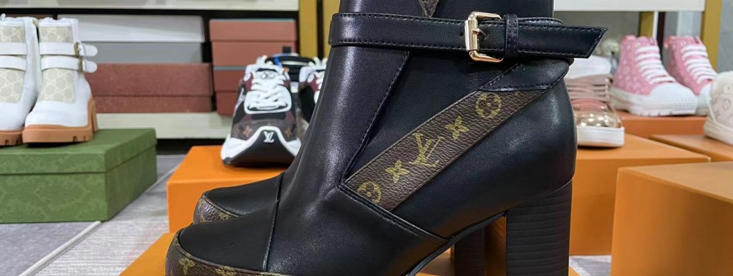 LV Gucci boots custom made kickbulk luxury shoes retial wholesale reviews