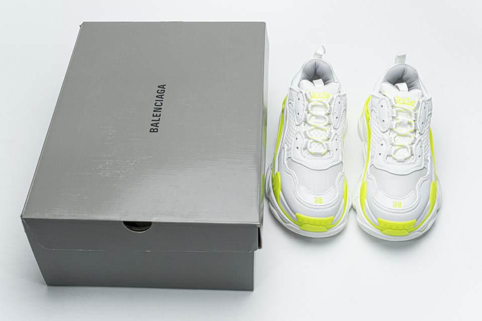 Balenciaga Triple S Fluorescent White 536737w09019088 4 - kickbulk.cc