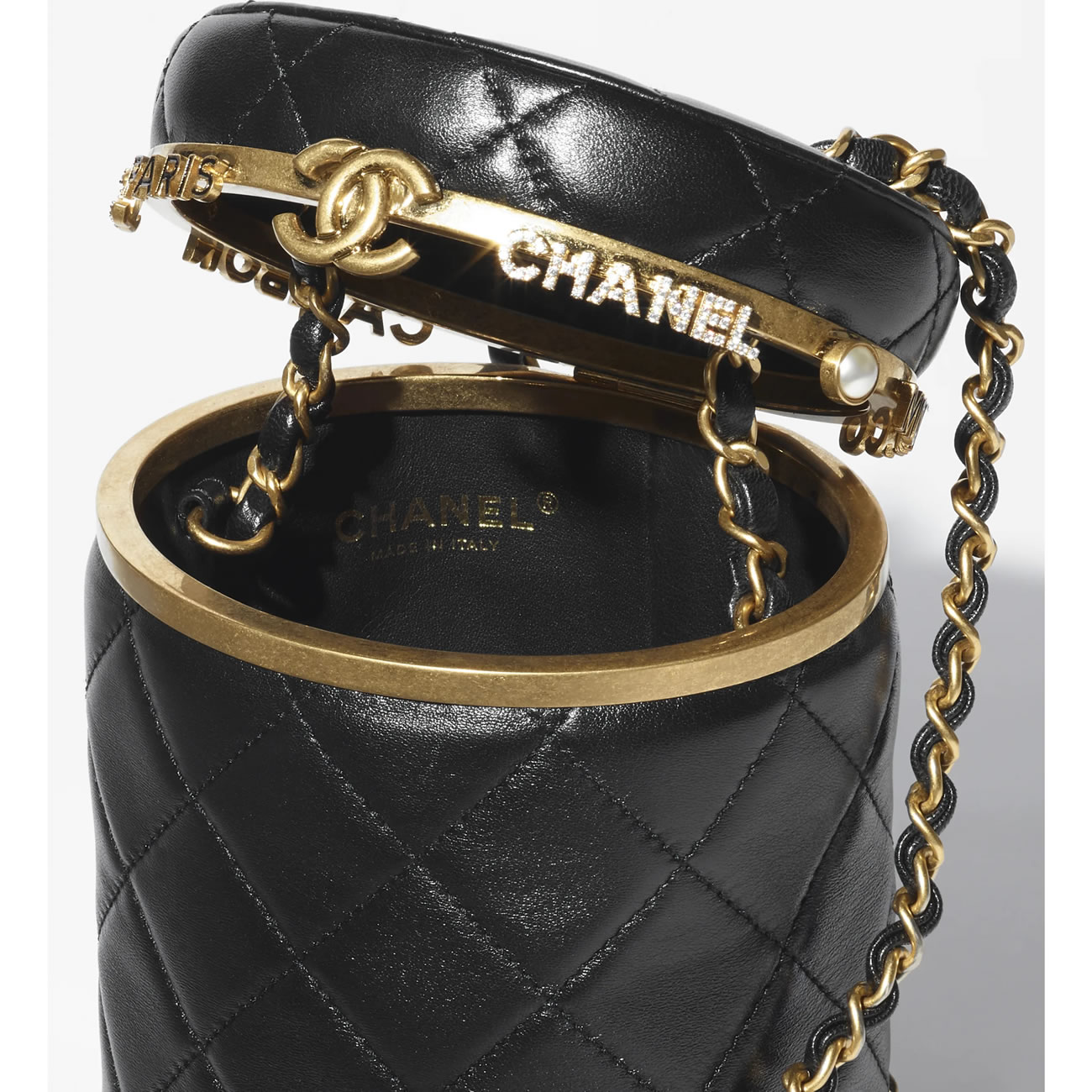 Chanel Small Vanity Case 38 - kickbulk.cc