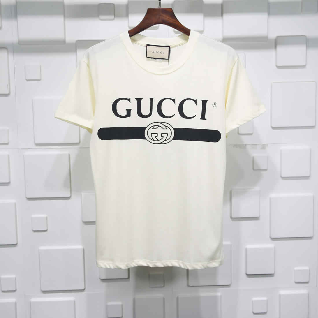 Gucci Black White Crossbar T Shirt Printing Pure Cotton 5 - kickbulk.cc