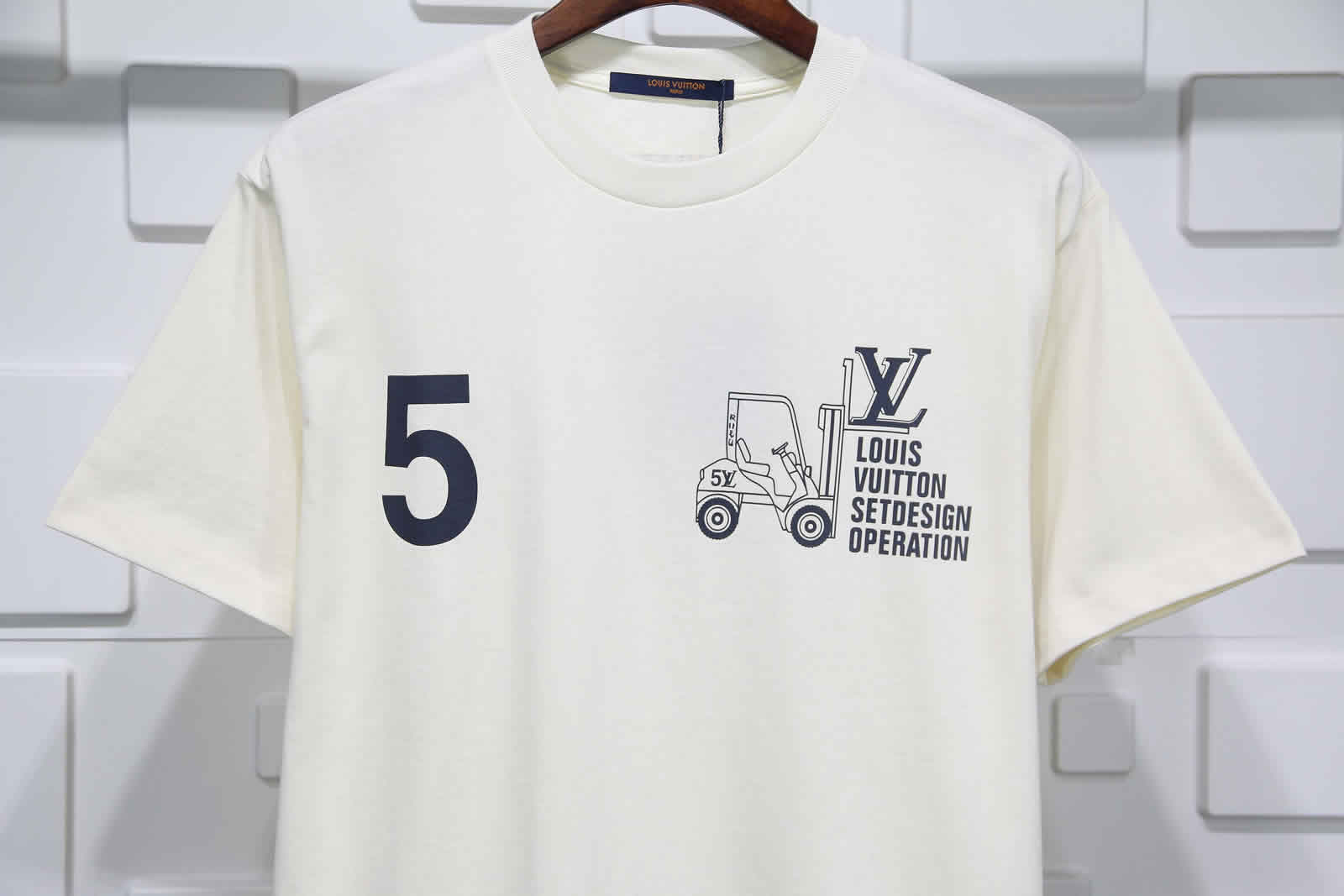 Louis Vuitton Catwalk T Shirt 2021 22 - kickbulk.cc