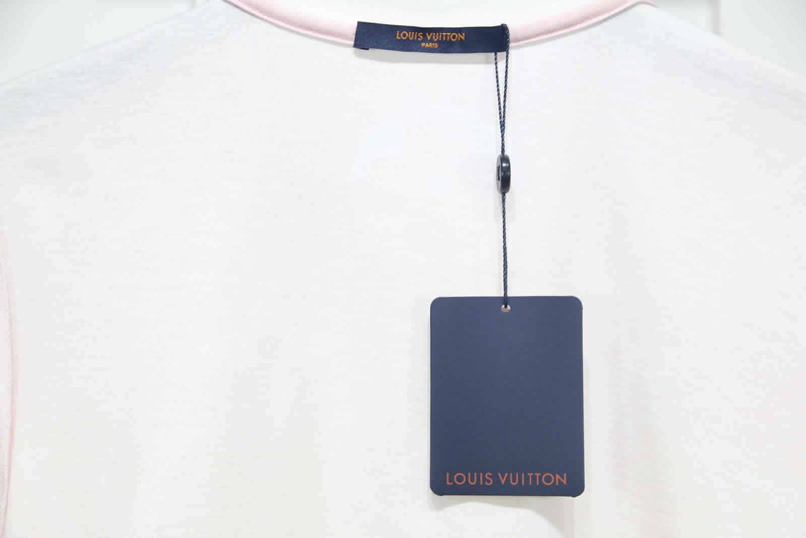 Louis Vuitton Red Yellow Gradient T Shirt 11 - kickbulk.cc