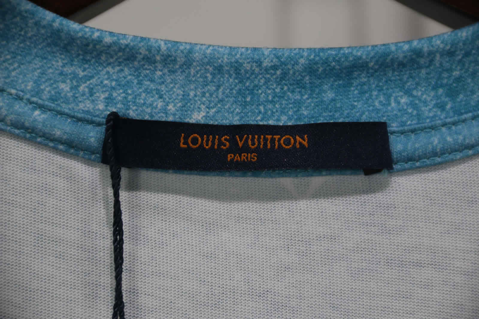 Louis Vuitton Blue White Gradient T Shirt Vccm07 10 - kickbulk.cc