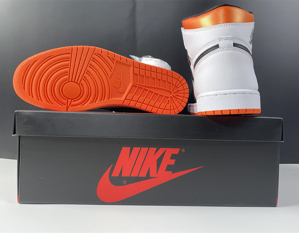Nike Air Jordan 1 Retro High Og Electro Orange 555088 180 19 - kickbulk.cc