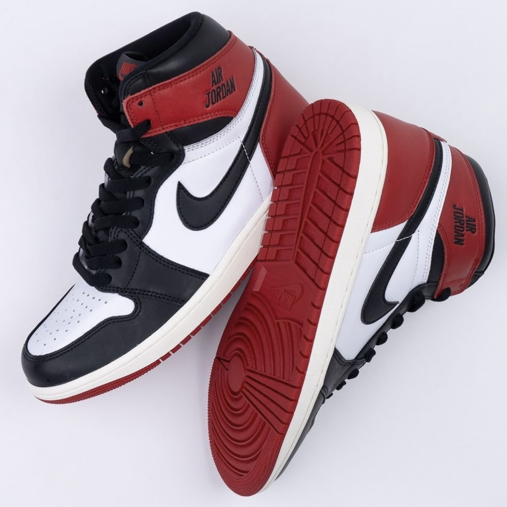 Air Jordan 1 Retro High Og Black Toe Reimagined Dz5485 106 3 - kickbulk.cc