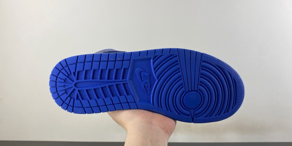 Air Jordan 1 Retro High Og Royal 2026 Iq5495 005 10 - kickbulk.cc