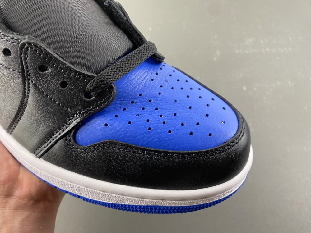 Air Jordan 1 Retro High Og Royal 2026 Iq5495 005 17 - kickbulk.cc