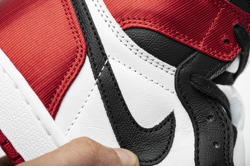 Nike Air Jordan 1 Wmns Retro High Satin Black Toe Cd0461 016 25 - kickbulk.cc