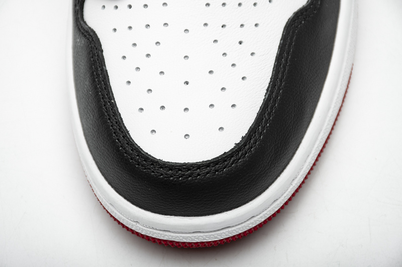 Nike Air Jordan 1 Wmns Retro High Satin Black Toe Cd0461 016 29 - kickbulk.cc