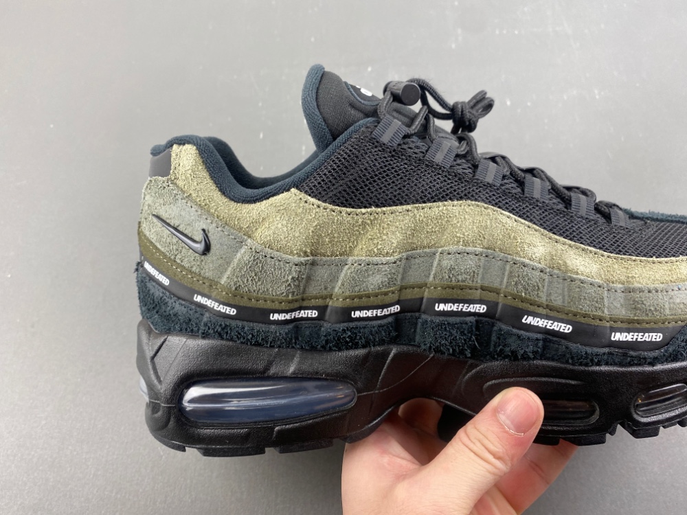 Undefeated Air Max 95 Medium Olive Ib4523 200 17 - kickbulk.cc