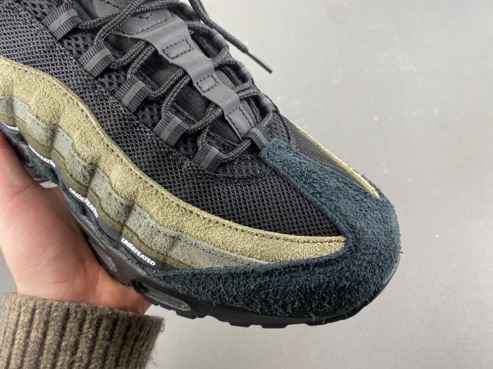 Undefeated Air Max 95 Medium Olive Ib4523 200 18 - kickbulk.cc