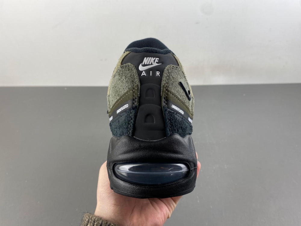 Undefeated Air Max 95 Medium Olive Ib4523 200 21 - kickbulk.cc