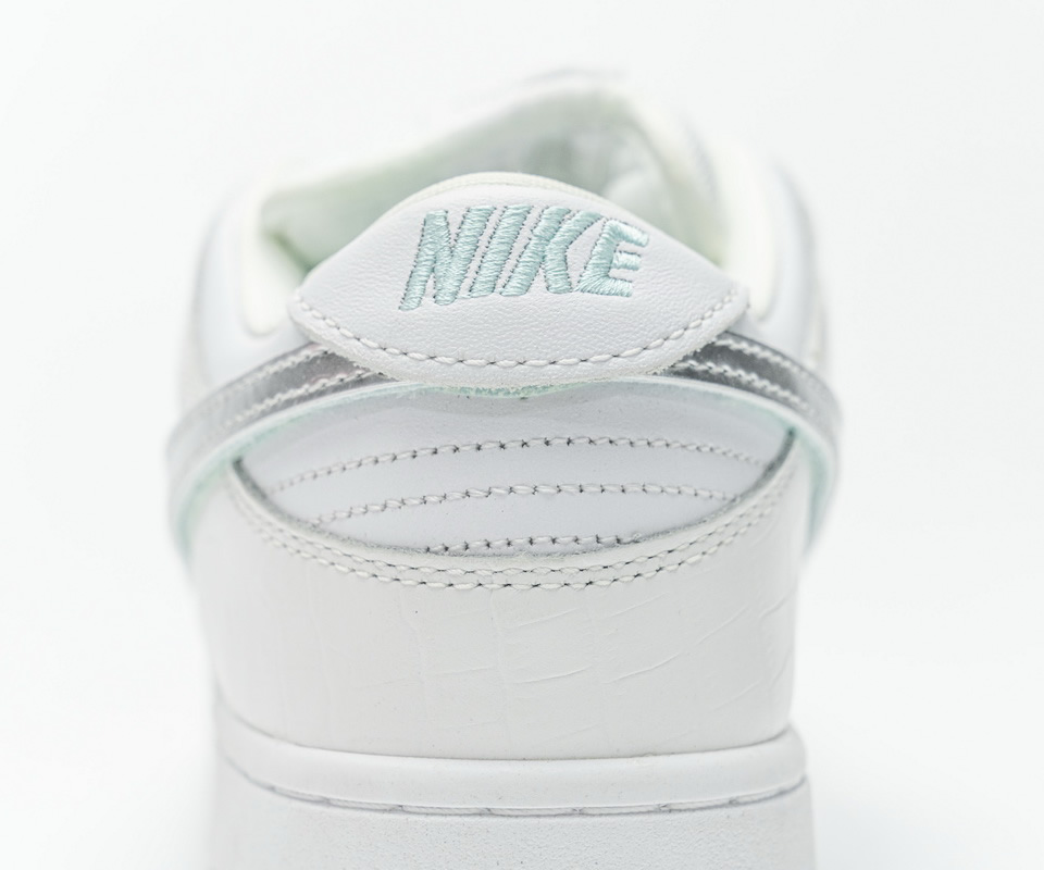 Nike Sb Dunk Low Pro Og Qs Diamond Supply White Bv1310 100 17 - kickbulk.cc