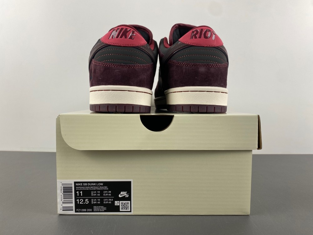 Riot Skateshop Dunk Low Sb Mahogany Dark Beetroot Fz1289 200 10 - kickbulk.cc