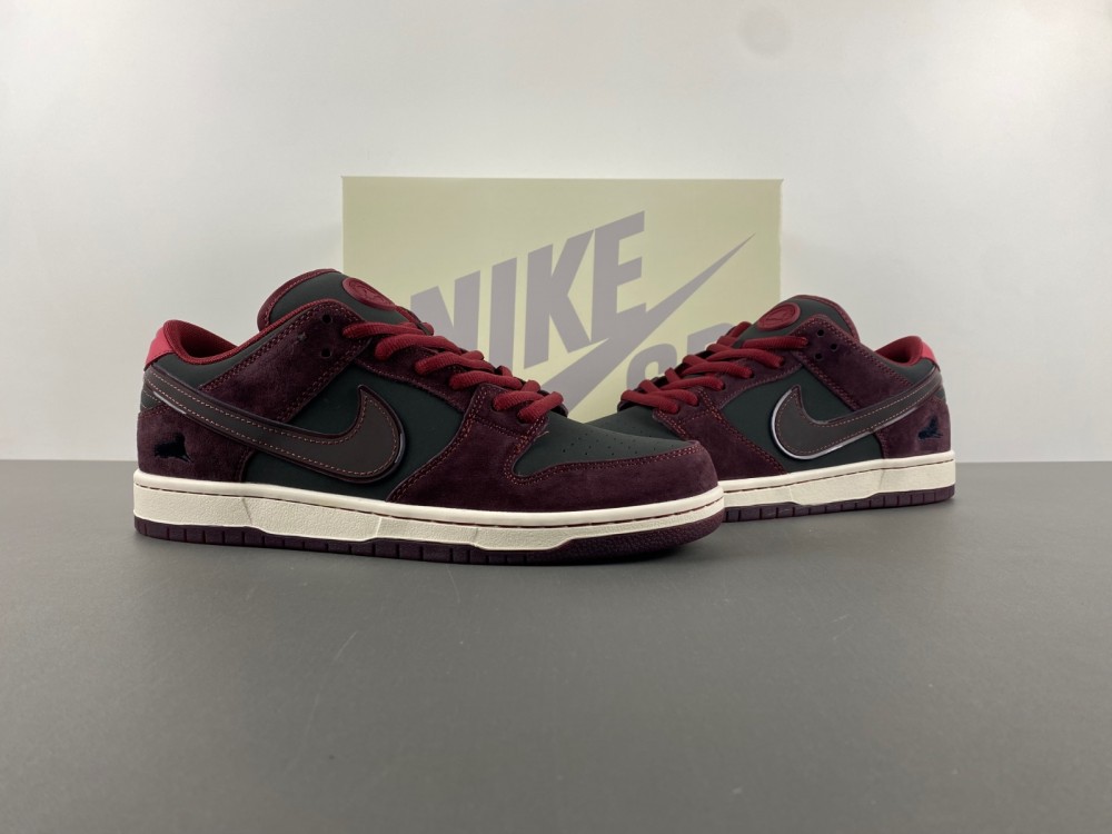 Riot Skateshop Dunk Low Sb Mahogany Dark Beetroot Fz1289 200 7 - kickbulk.cc