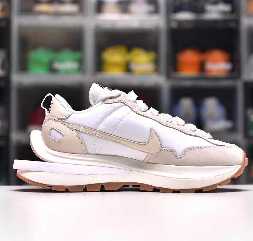 Sacai Nike Vaporwaffle Sail Dd1875 100 4 - kickbulk.cc